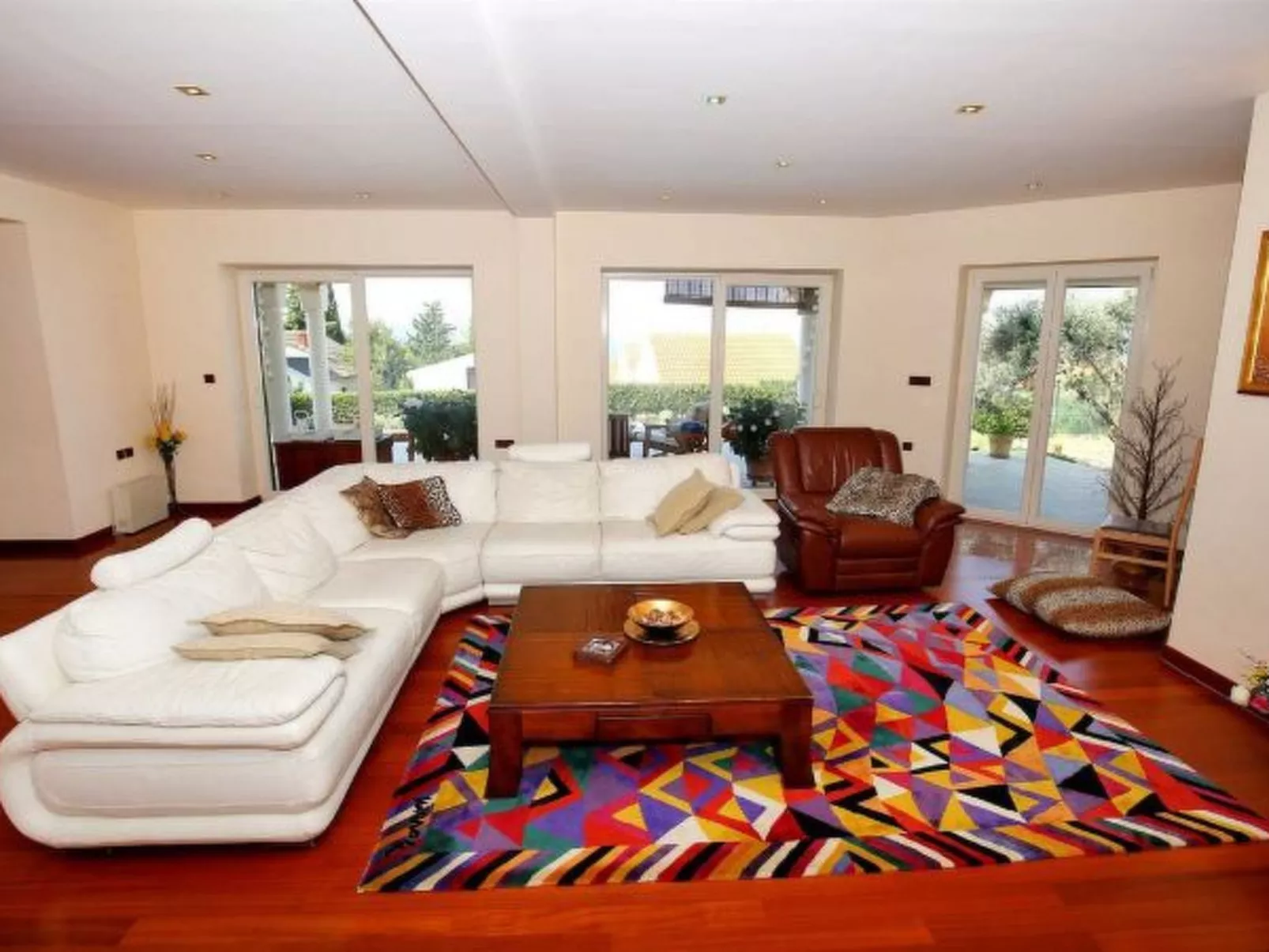 Magnificent Villa Clara with big pool - Image-tags.info