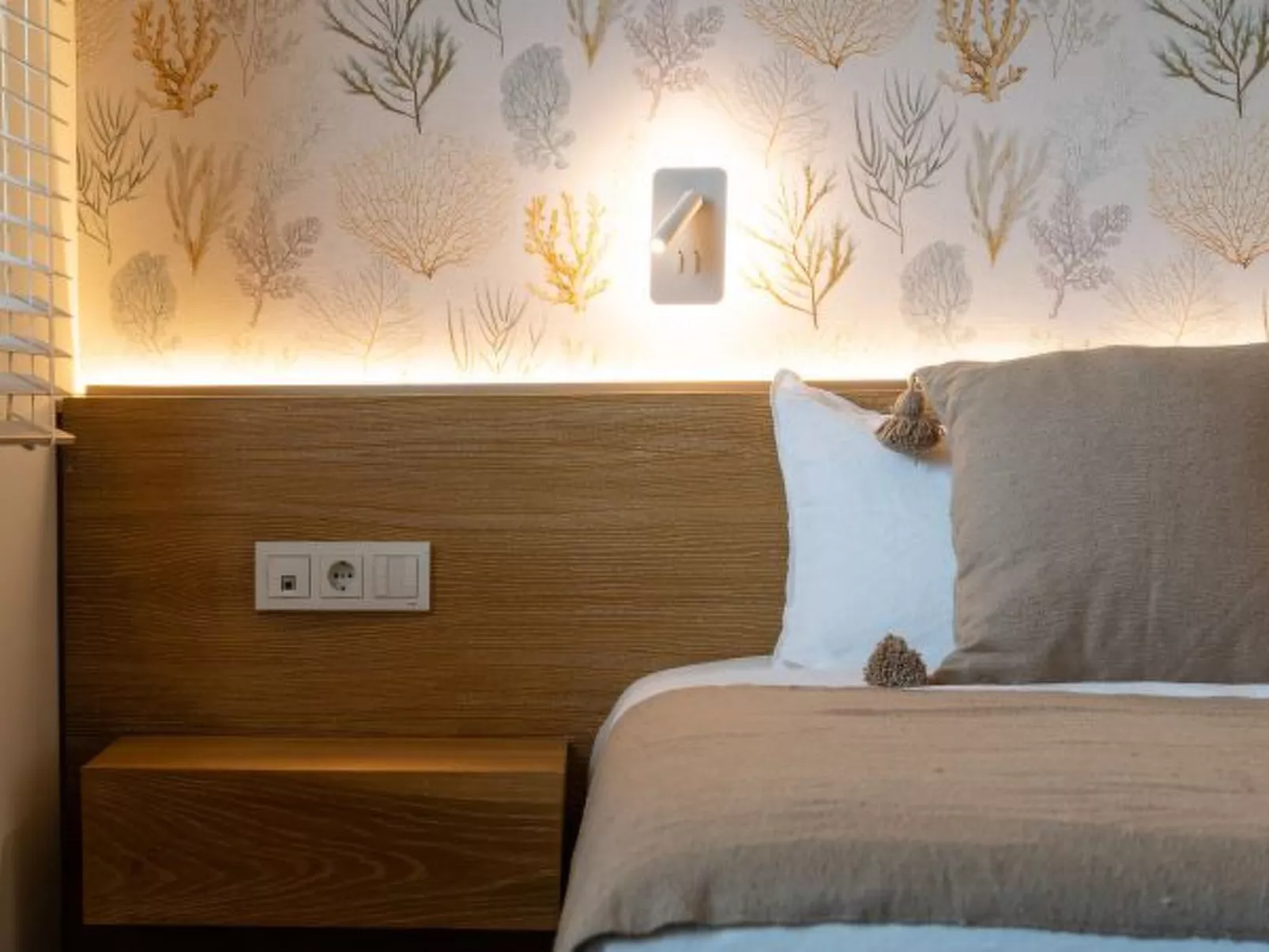 Villa Madrugada, beachside villa in Costabella - Image-tags.info