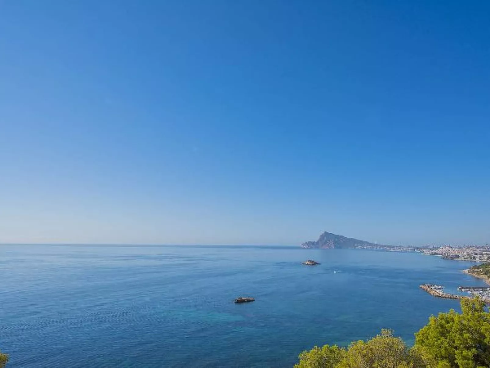 Villa Campomanes - PlusHolidays - Image-tags.info