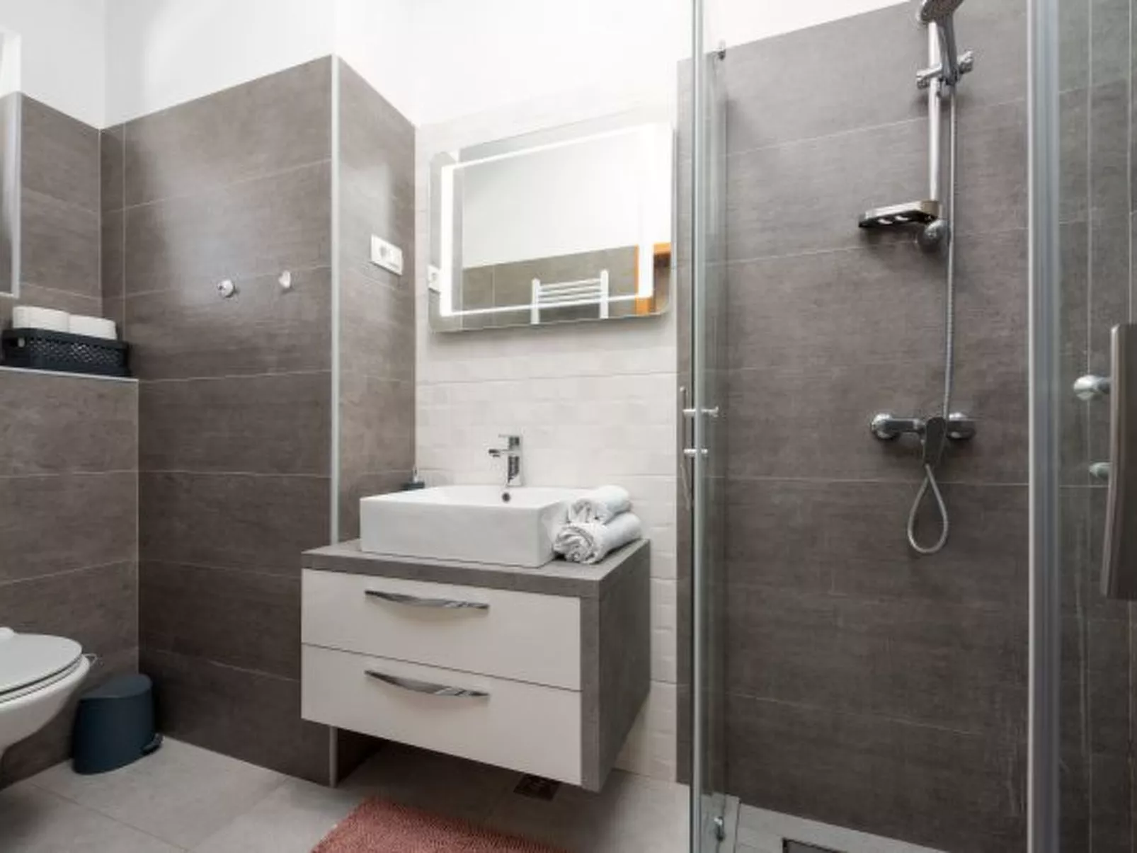 Casa Kamber with pool - Image-tags.info