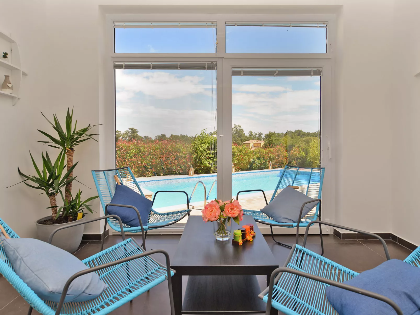 Villa 1519 - Image-tags.info