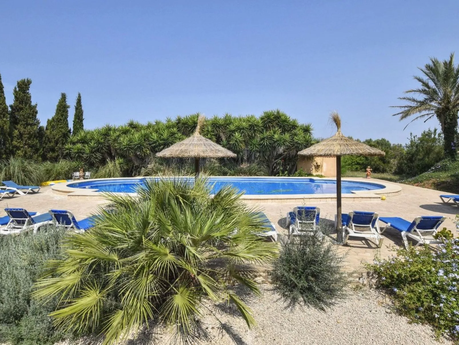 In Campos mit Privatem Pool - Buiten