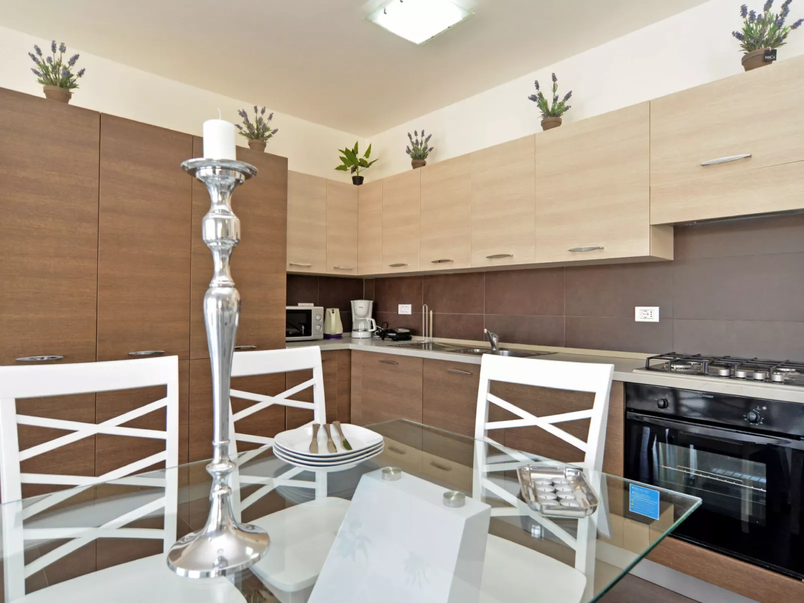 Villa 1519 - Image-tags.info