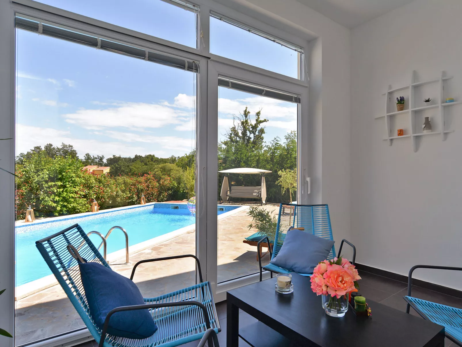 Villa 1519 - Image-tags.info