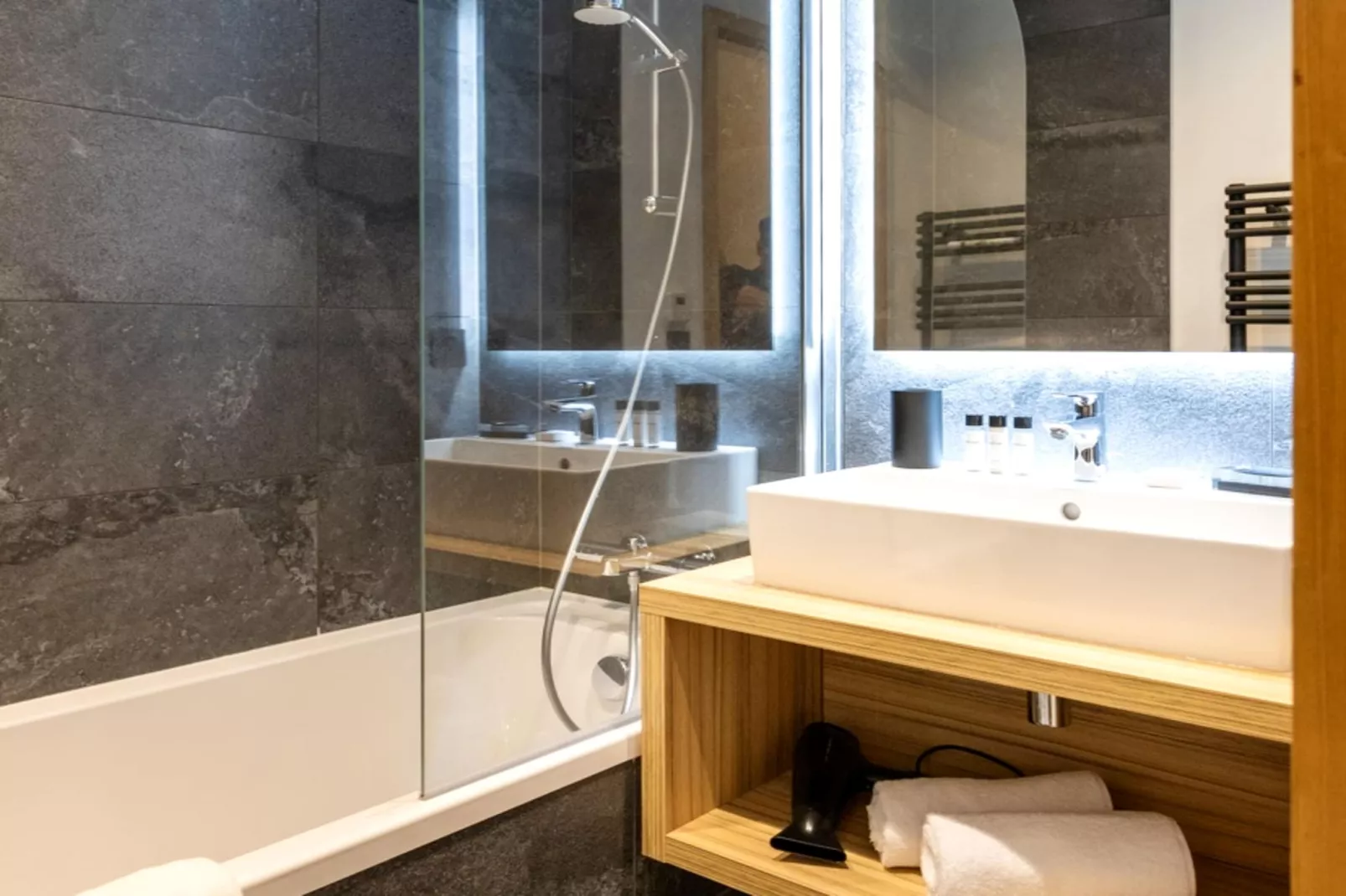 CHAPELLE DABONDANCE Le Flocon Blanc A50P - Badkamer