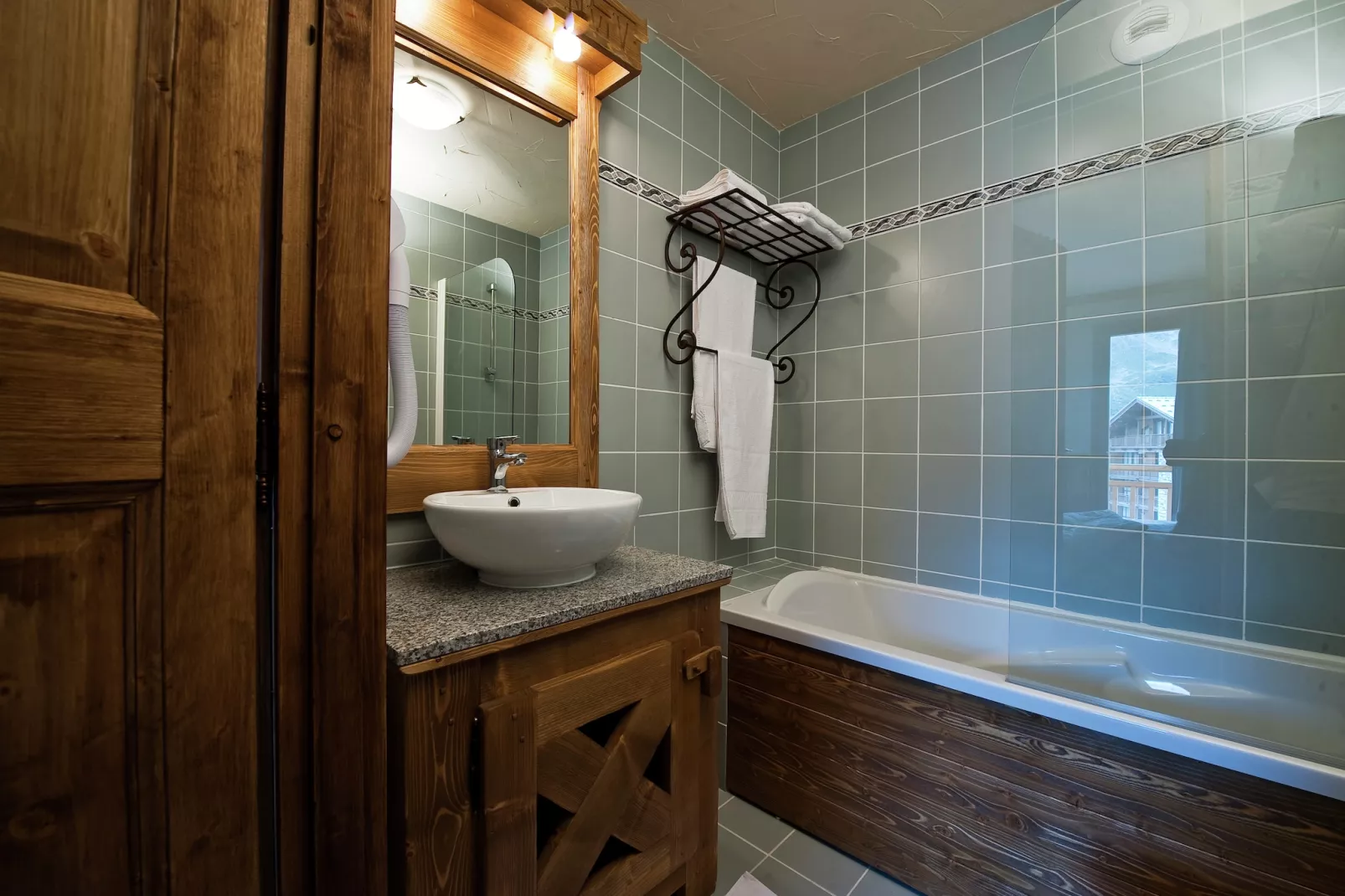 Chalet Le Refuge 3 - Badkamer