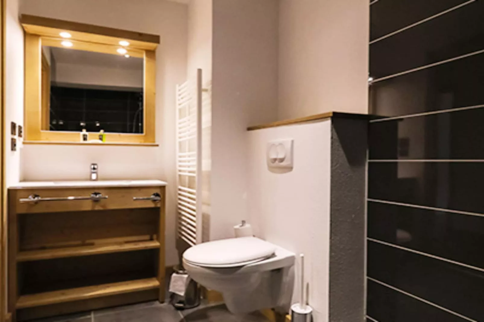 COMBLOUX Les Fermes du Mont Blanc - D50P - Badkamer