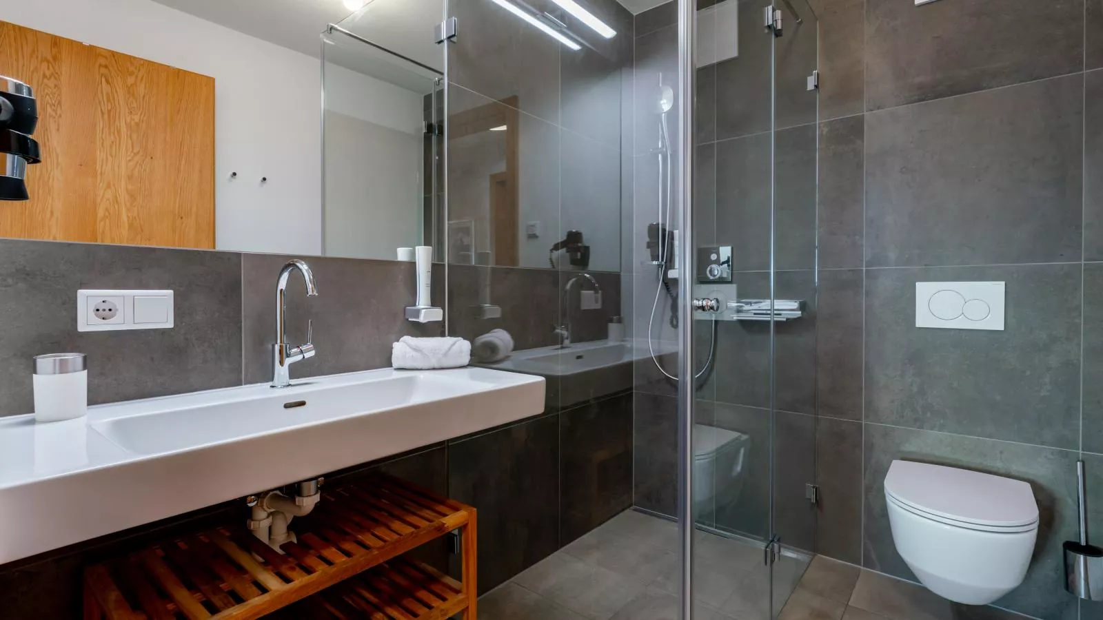 Tauern Suites Mitterwirt TOP 314 - Badkamer