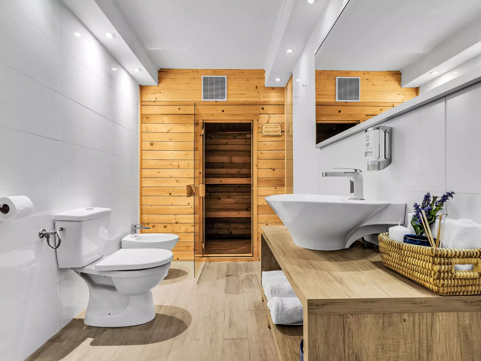 "Villa Rita" mit Blick auf das Wasser - Binnen