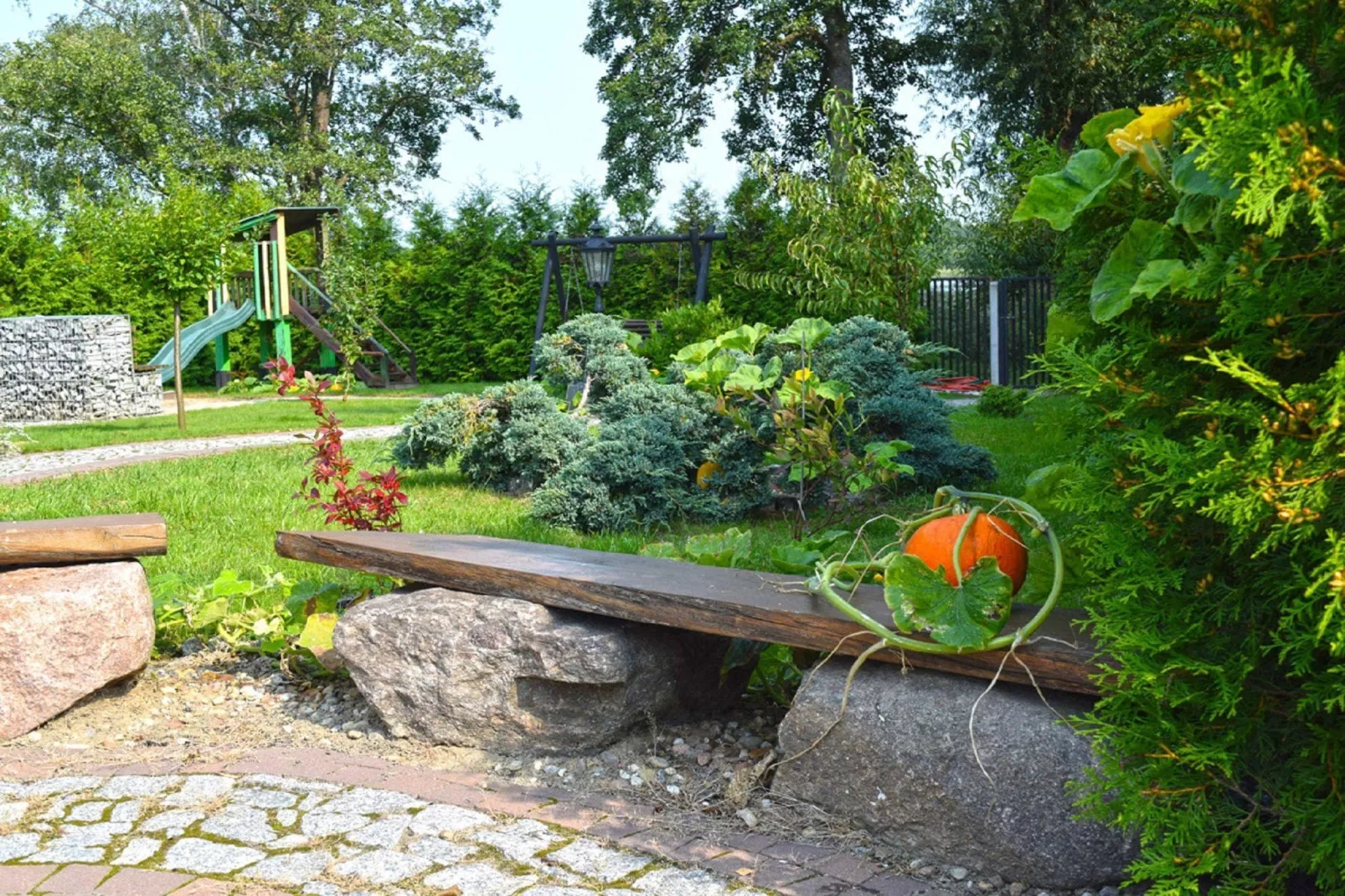 Dom wakacyjny nad jeziorem Goszcza w Lubrzy dla max 4 osób - Tuinen zomer