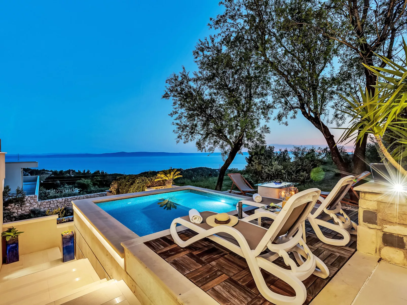 "Villa Rita" mit Blick auf das Wasser - Buiten