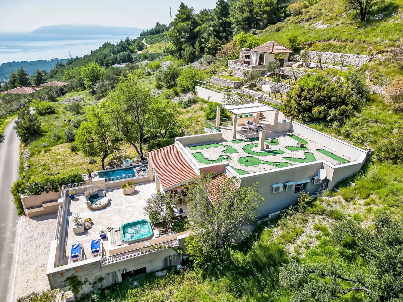 "Villa Rita" mit Blick auf das Wasser - Buiten