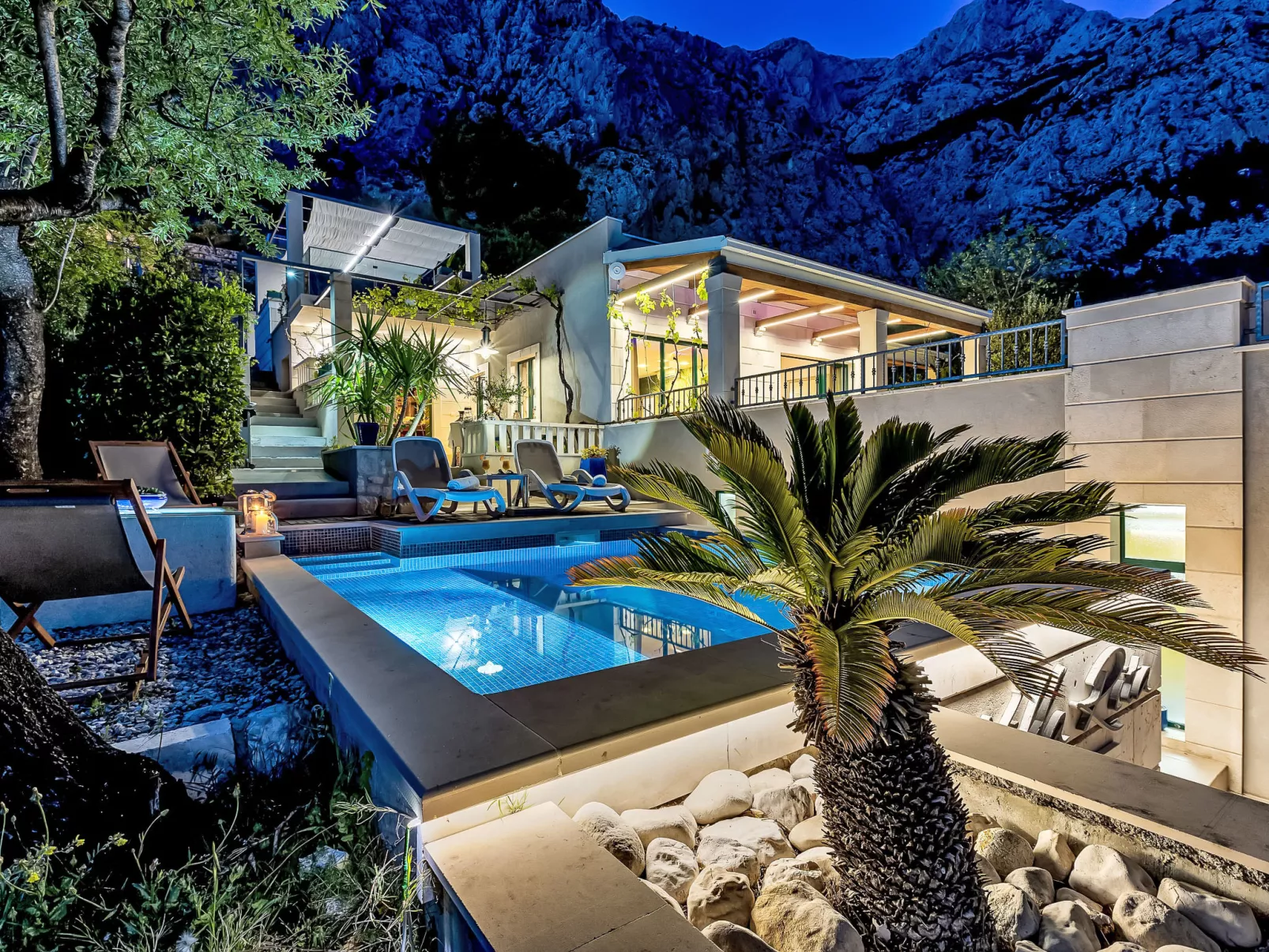 "Villa Rita" mit Blick auf das Wasser - Buiten