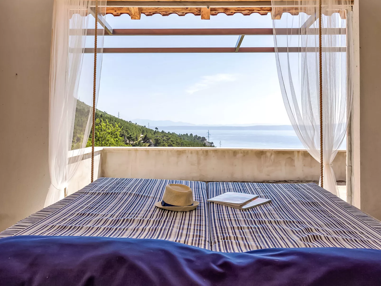 "Villa Rita" mit Blick auf das Wasser - Buiten