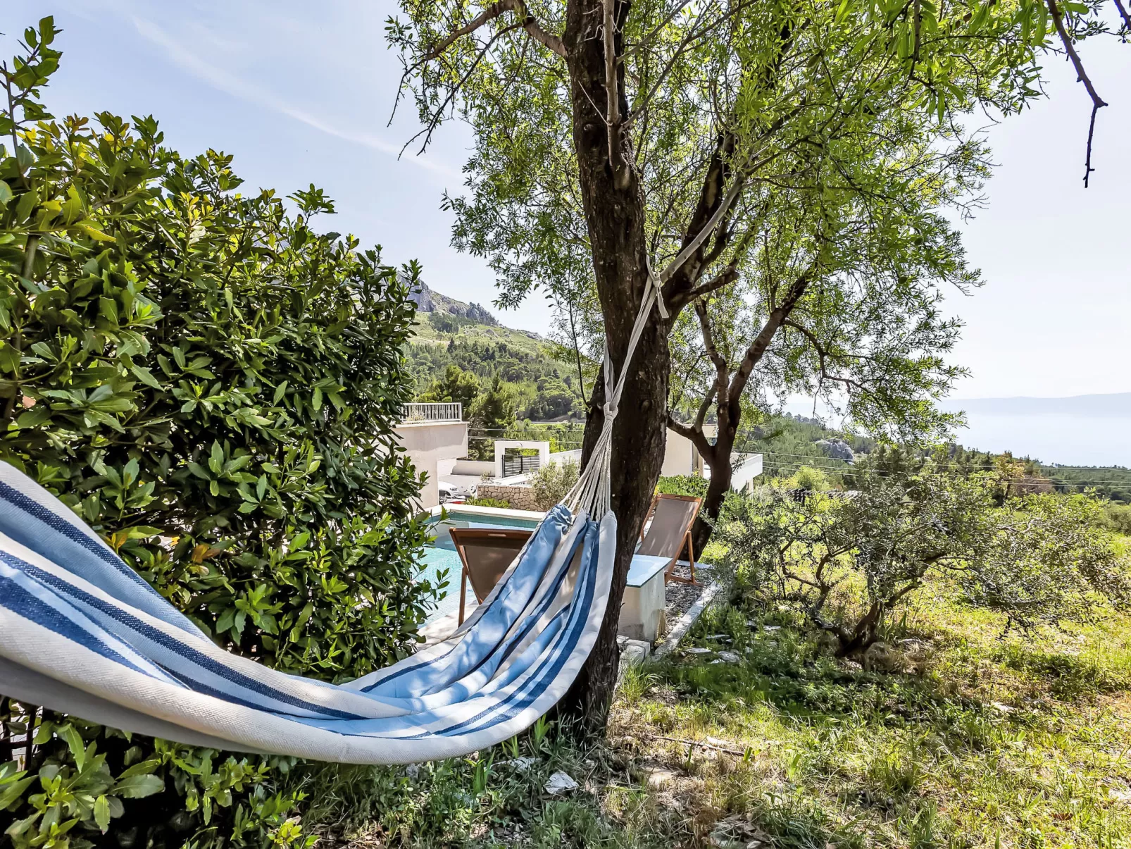 "Villa Rita" mit Blick auf das Wasser - Buiten