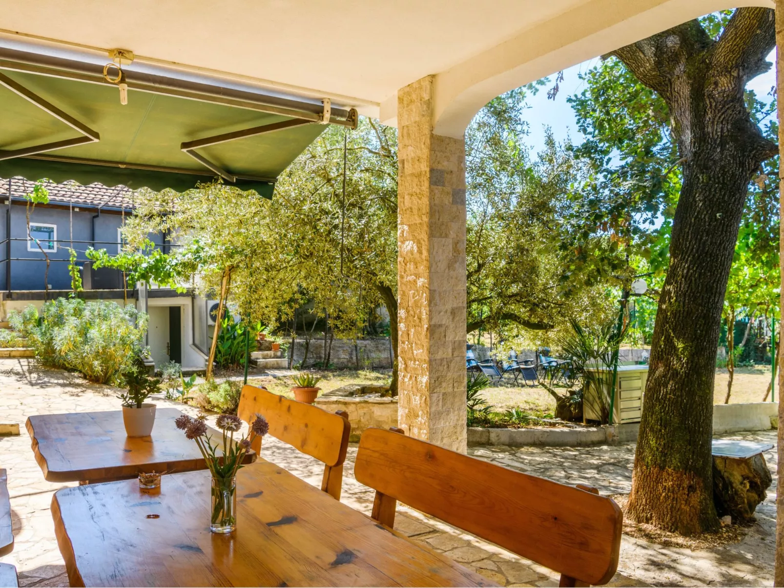 Wunderschönes Ferienhaus in Pomer mit Garten