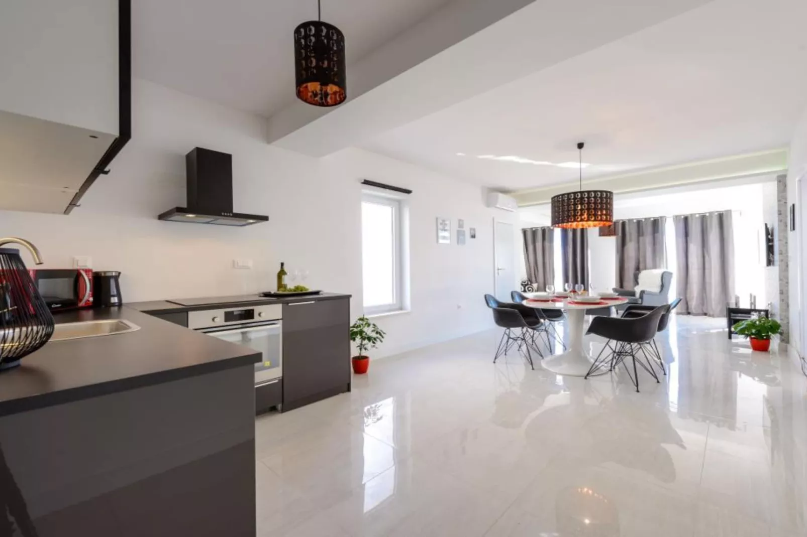 Apartments Villa Capitano - Two Bedroom Apartment with Balcony and Sea View (CRNI)