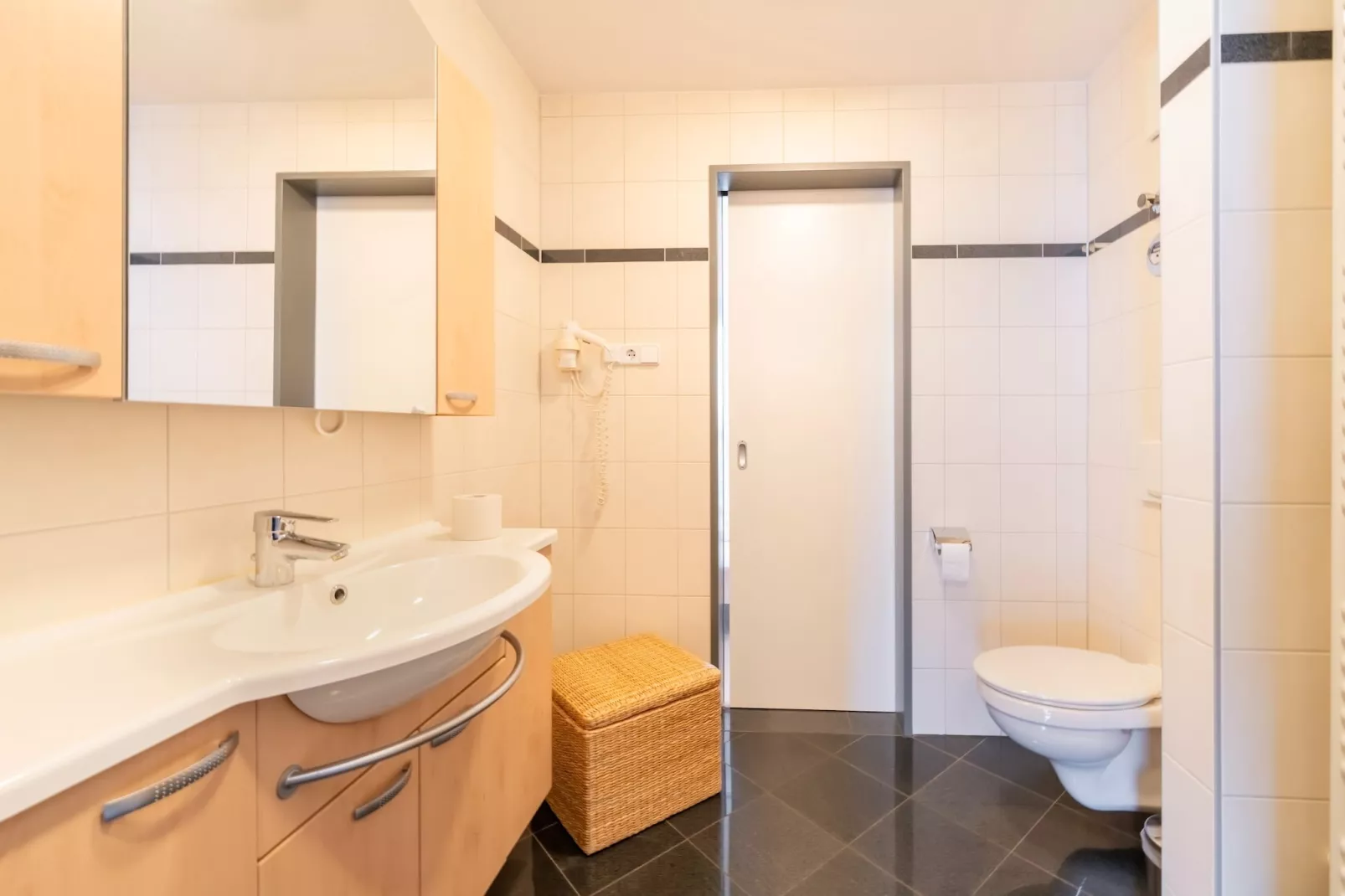 Seeadler 210 - Badkamer