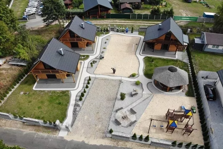 Domki wakacyjne w stylu góralskim z kominkiem Lubrza