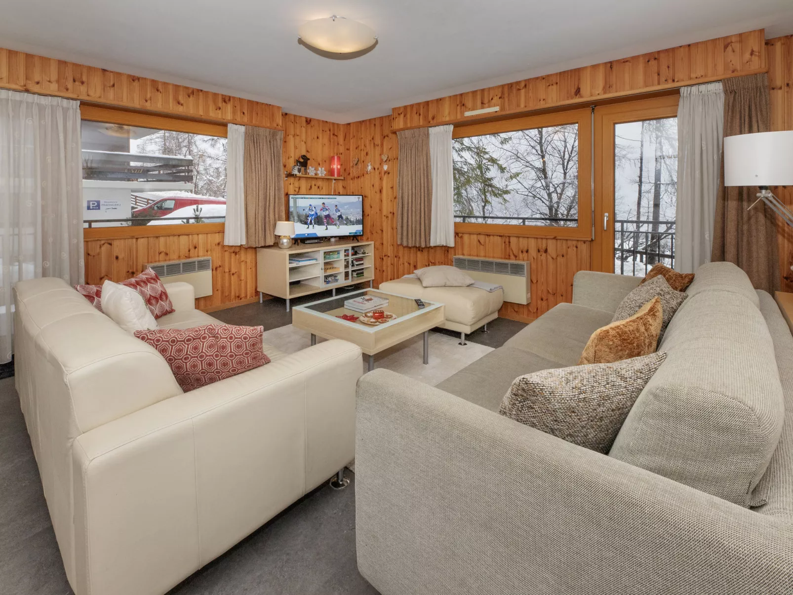 Prachalier I No6 - Binnen