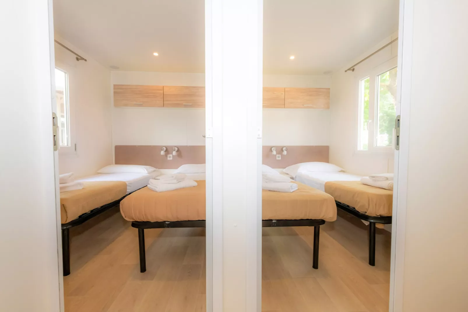 Mobile Homes The Garda Village, Sirmione-Maxi Caravan Prestige - Slaapkamer