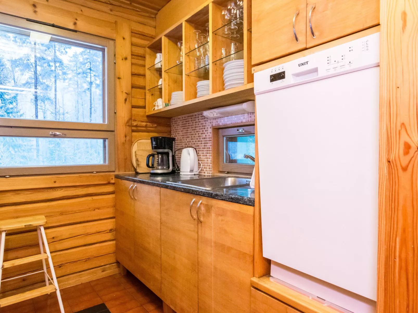 Luhtalemmikki - Binnen