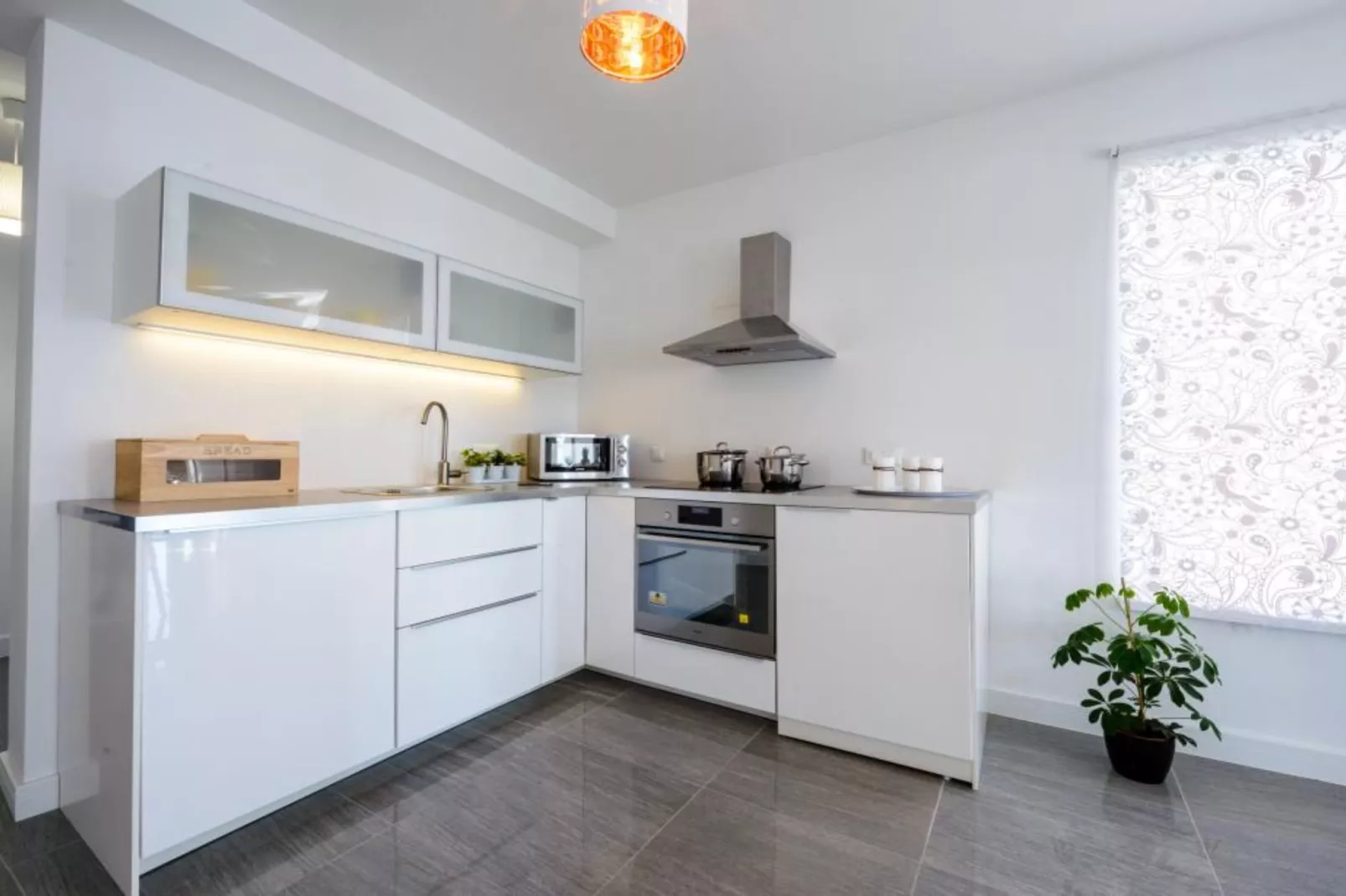 Apartments Villa Capitano - Two Bedroom Apartment with Balcony and Sea View (ŽUTI) - Keuken