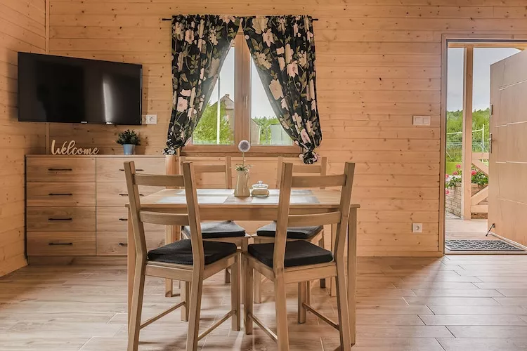 Osada Trzy Siostry domek nr 4 dla 5 osób Dąbrowa Dąbrowa - Woonkamer