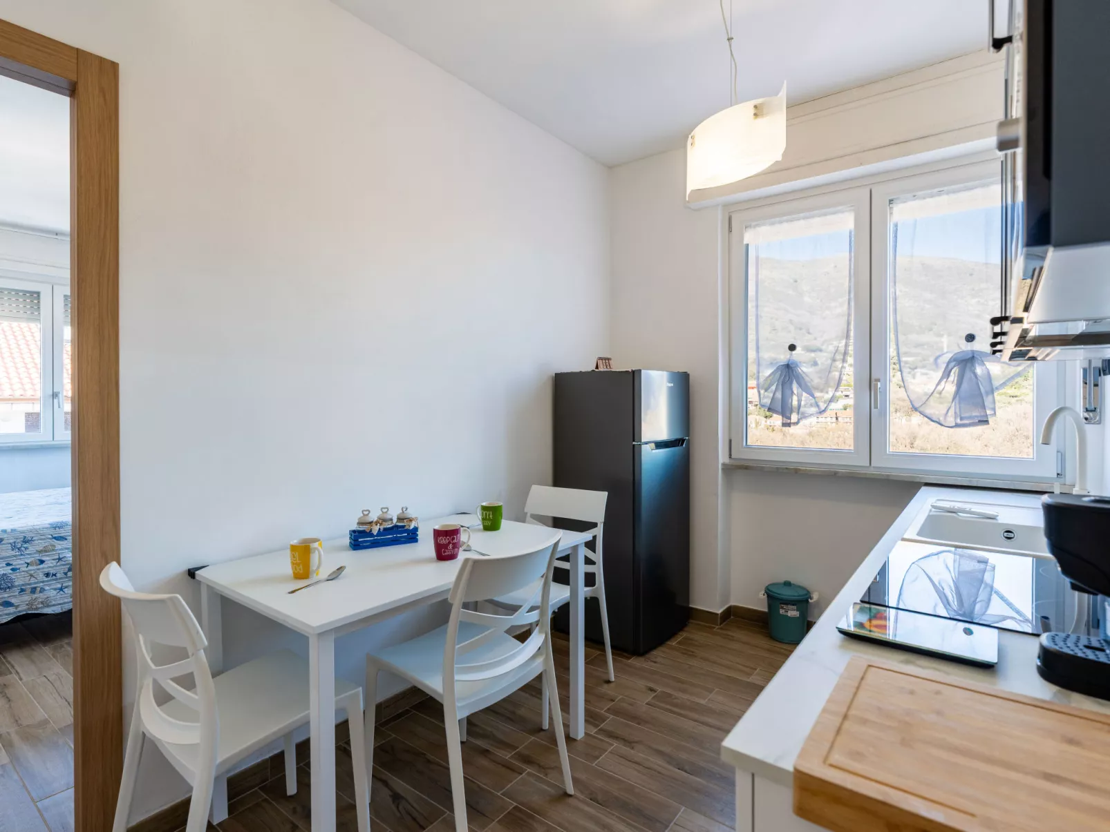 Tra le onde - Binnen