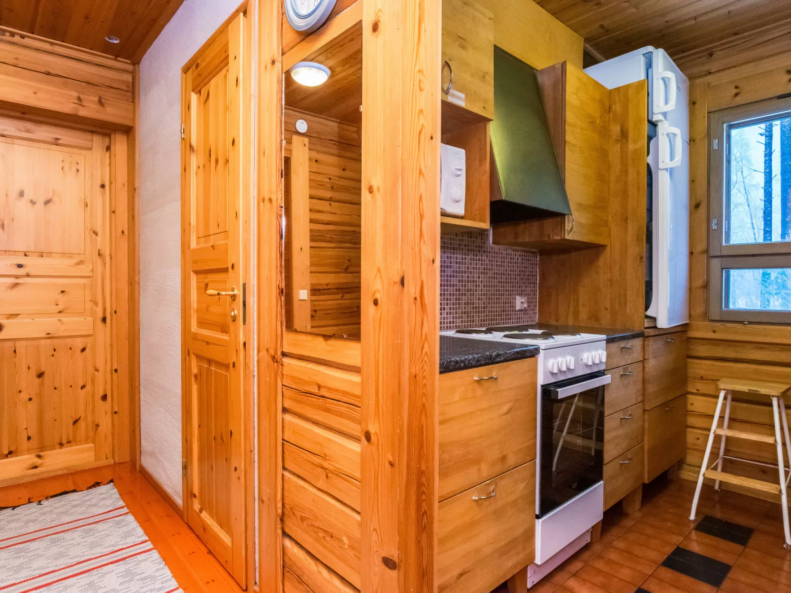 Luhtalemmikki - Binnen