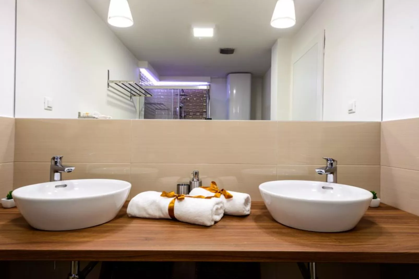 Apartments Villa Capitano - Two Bedroom Apartment with Balcony and Sea View (ŽUTI) - Badkamer