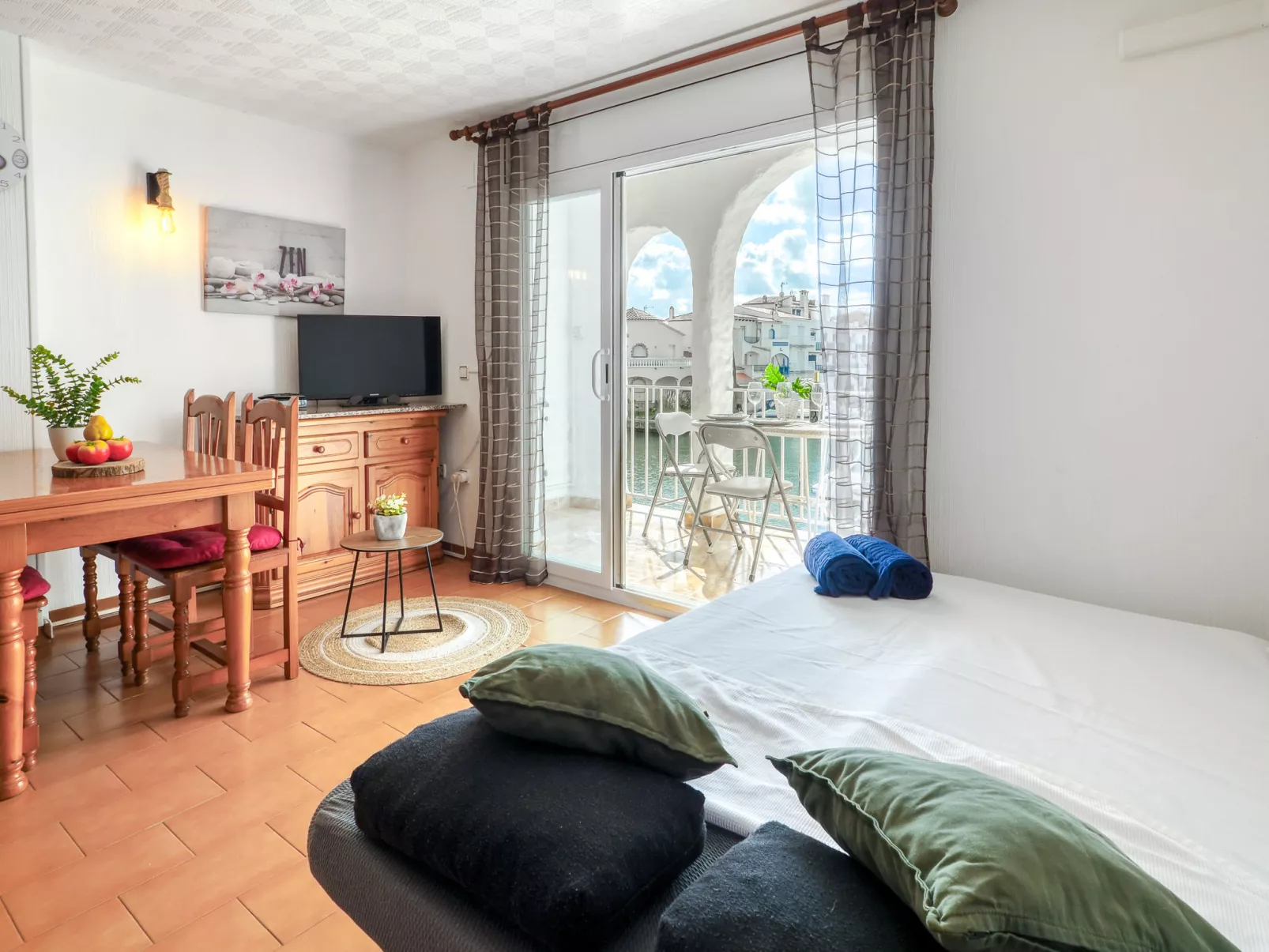 Canal Port Empuries - Binnen