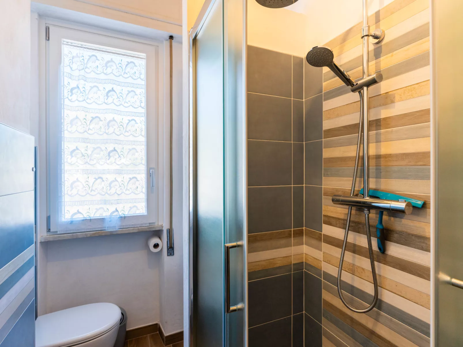 Tra le onde - Binnen