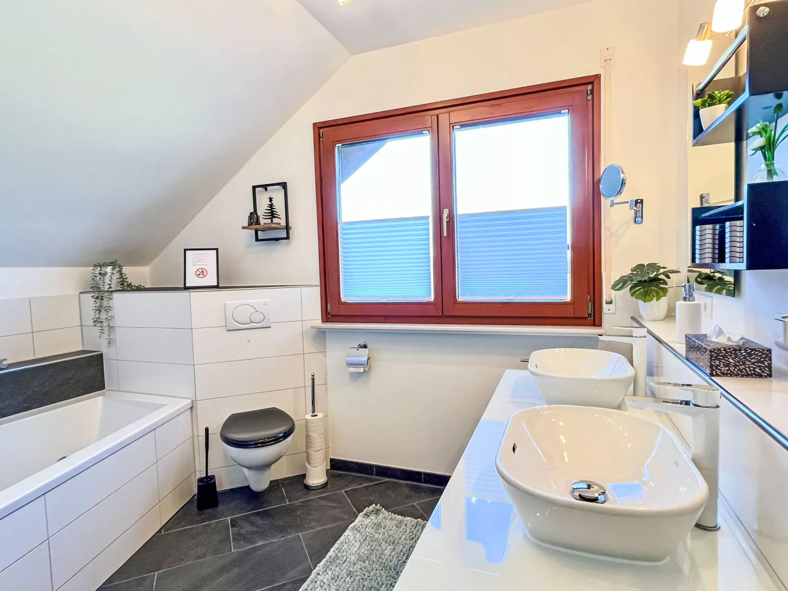 Haus an der Sonne - Binnen