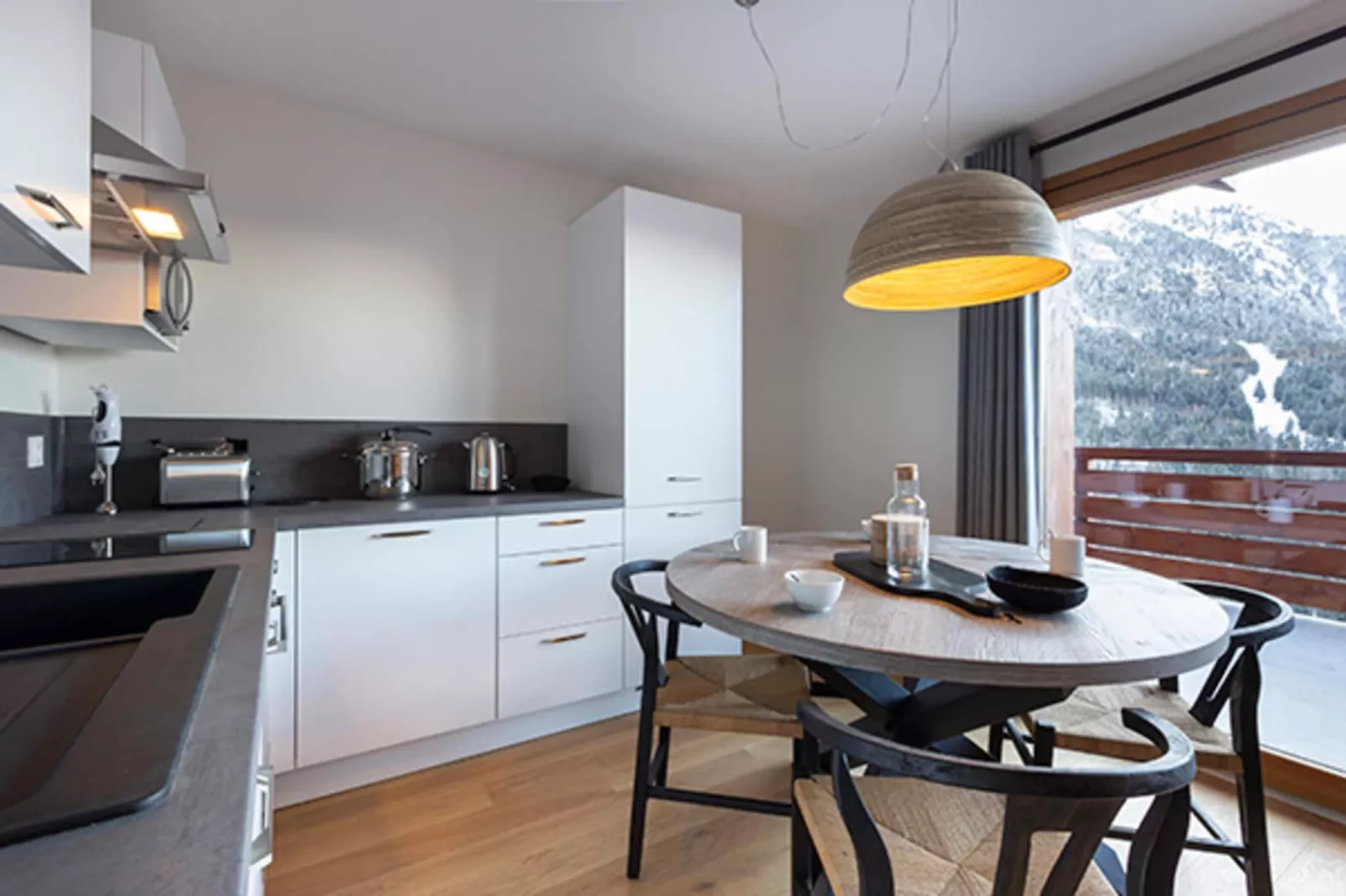 VAUJANY Le Saphir-A26S - Eetkamer