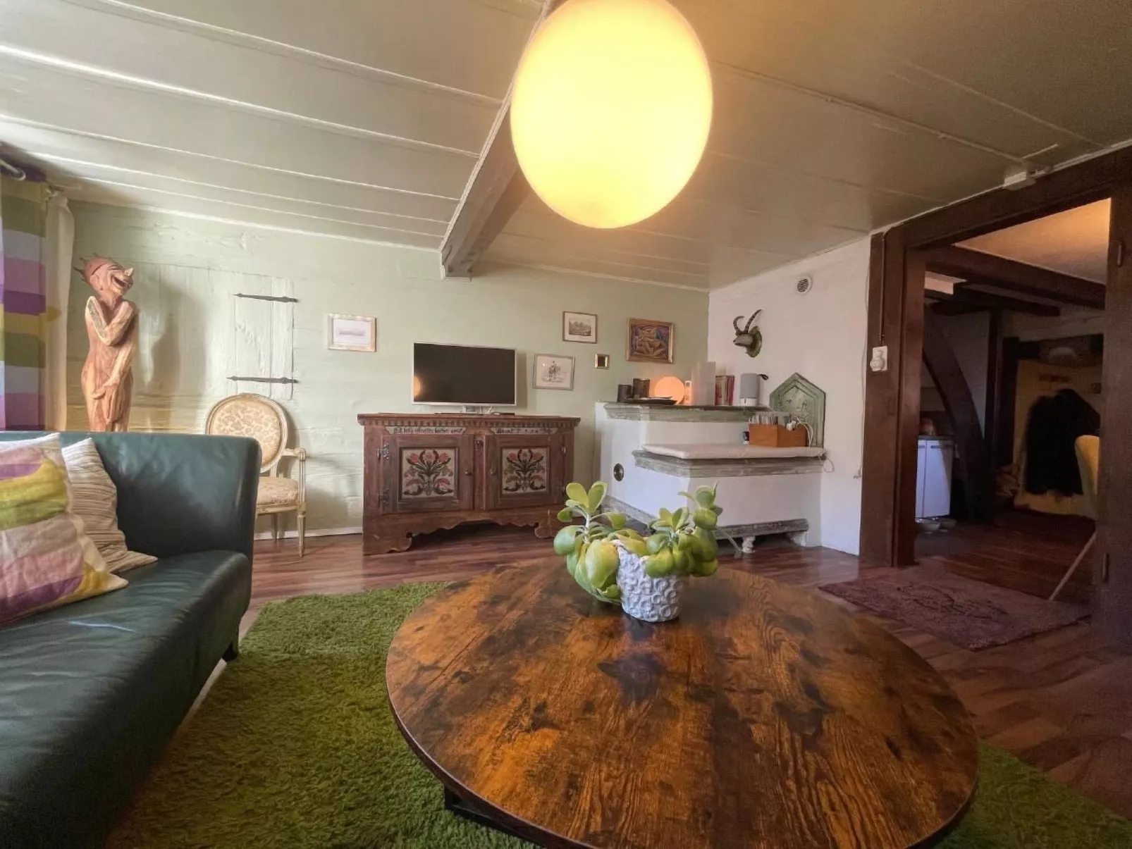 Chalet-Hausteil mit Garten im Dorfkern - Binnen
