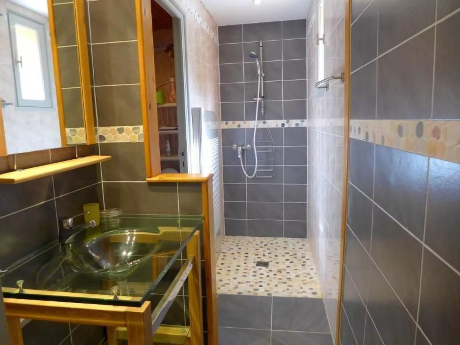 Charmantes Natursteinhaus mit Pool - Image-tags.info