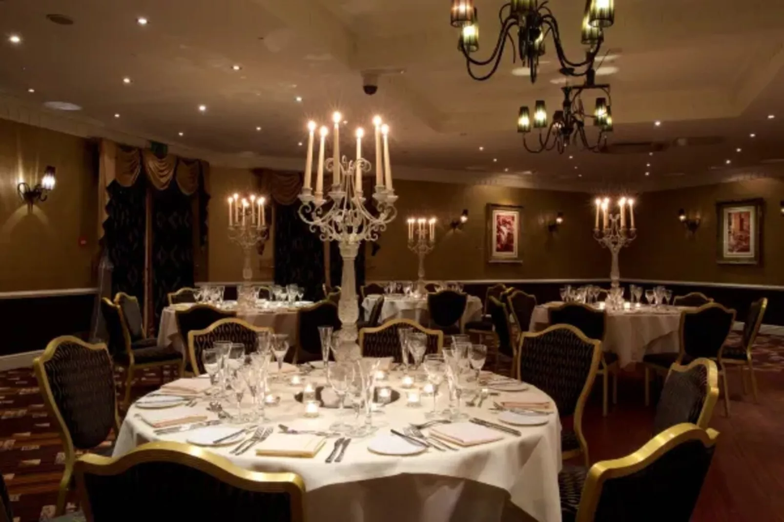 Classic Double room - Eetkamer