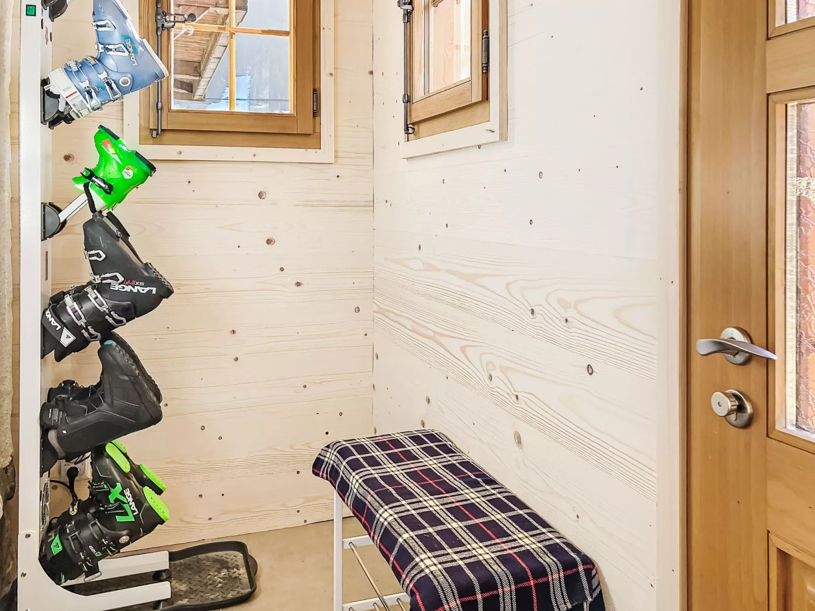 Bon-Accueil - Binnen