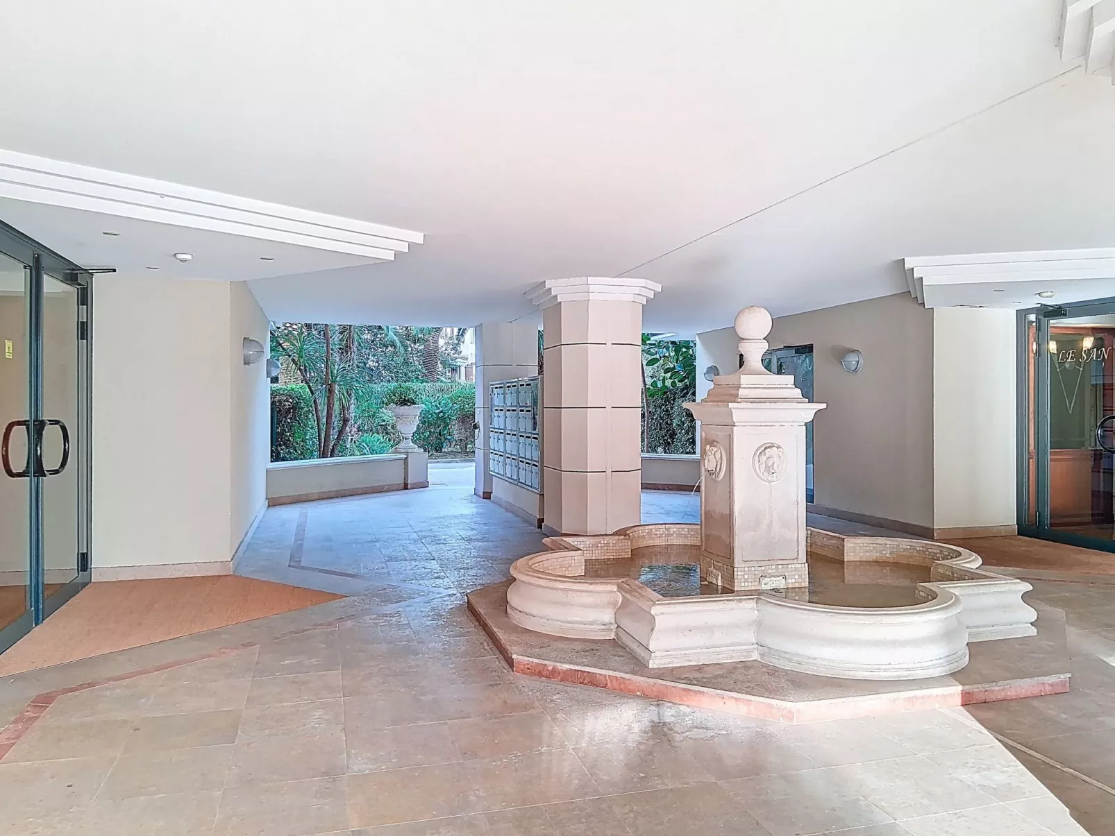 Le lido San Marco - Binnen