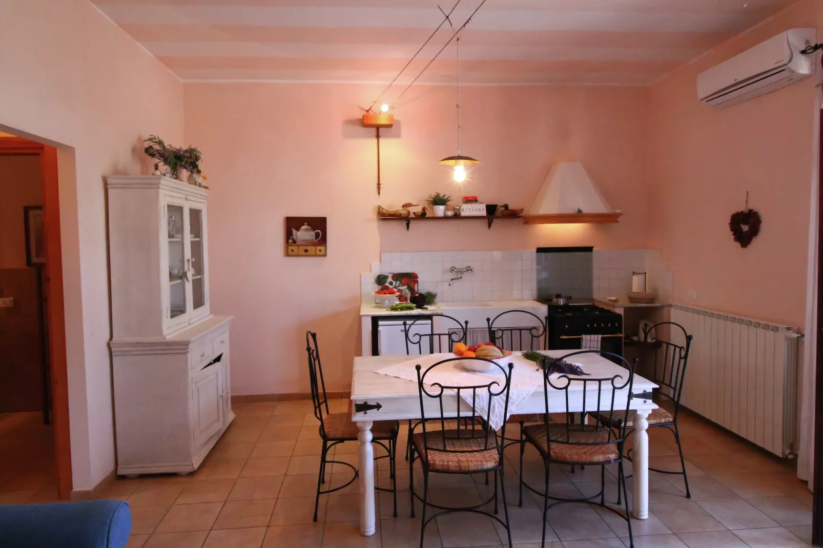 Ginestra - Eetkamer