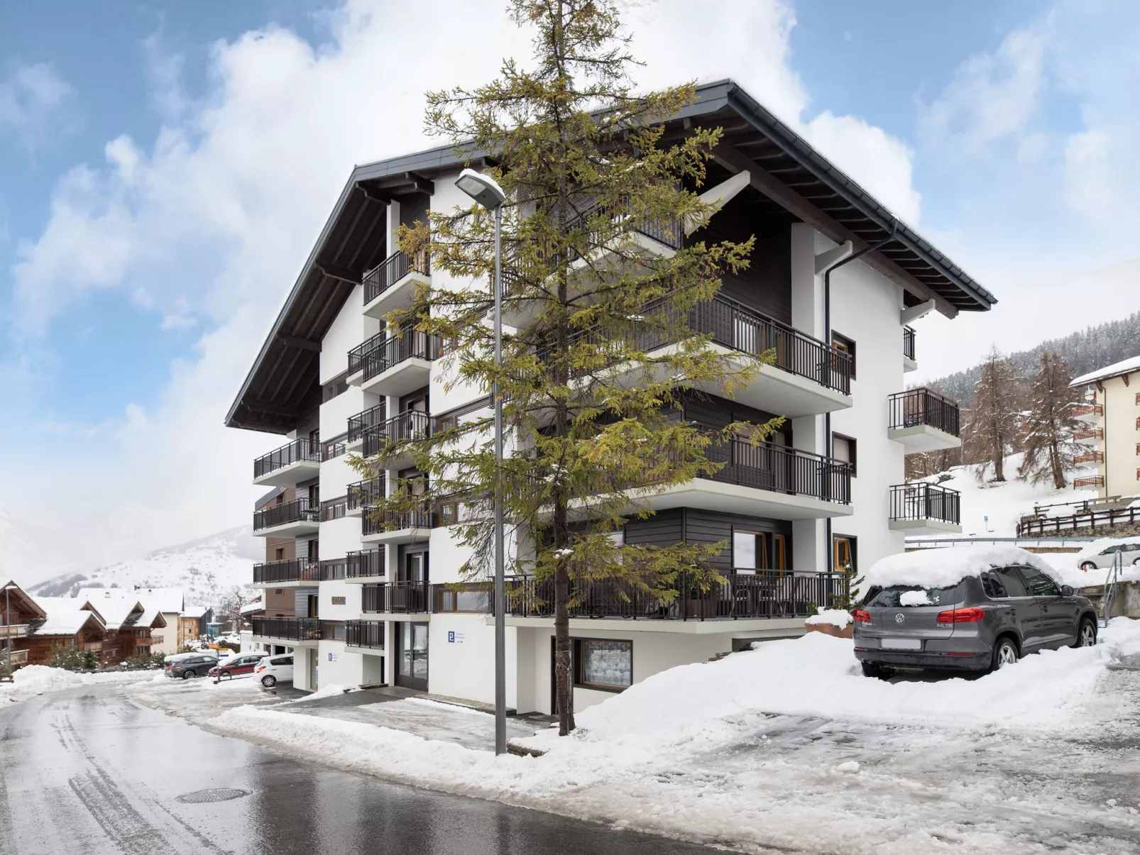 Prachalier I No6 - Buiten