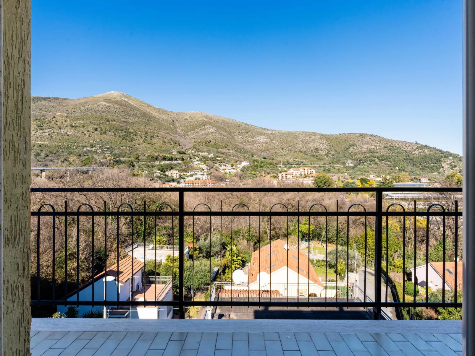 Tra le onde - Buiten