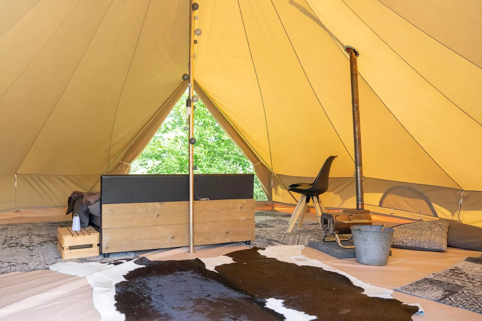 Twee Glamour tenten "Kreas" en "Smuk" naast elkaar-Woonkamer