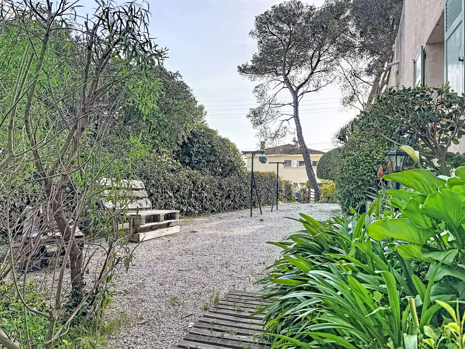 La Péguière - Buiten