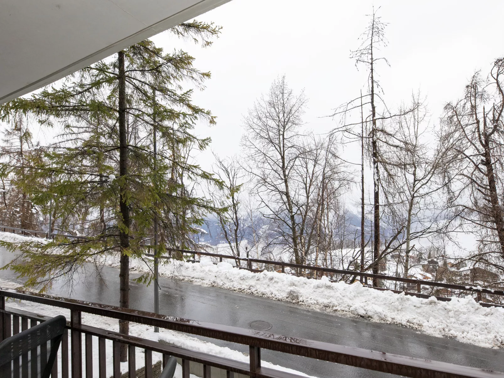 Prachalier I No6 - Buiten