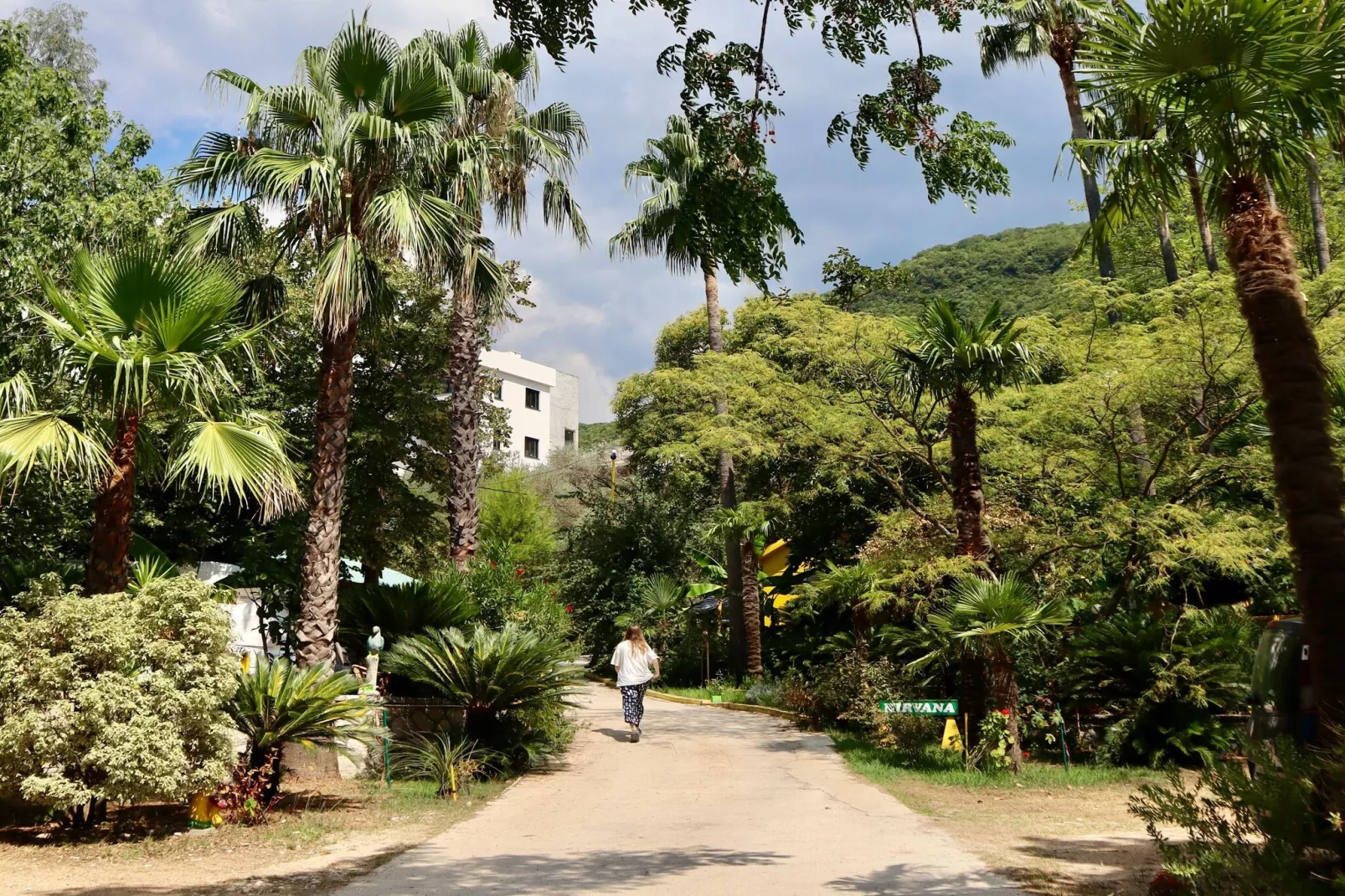 Six-bed room 1 - Buitenlucht