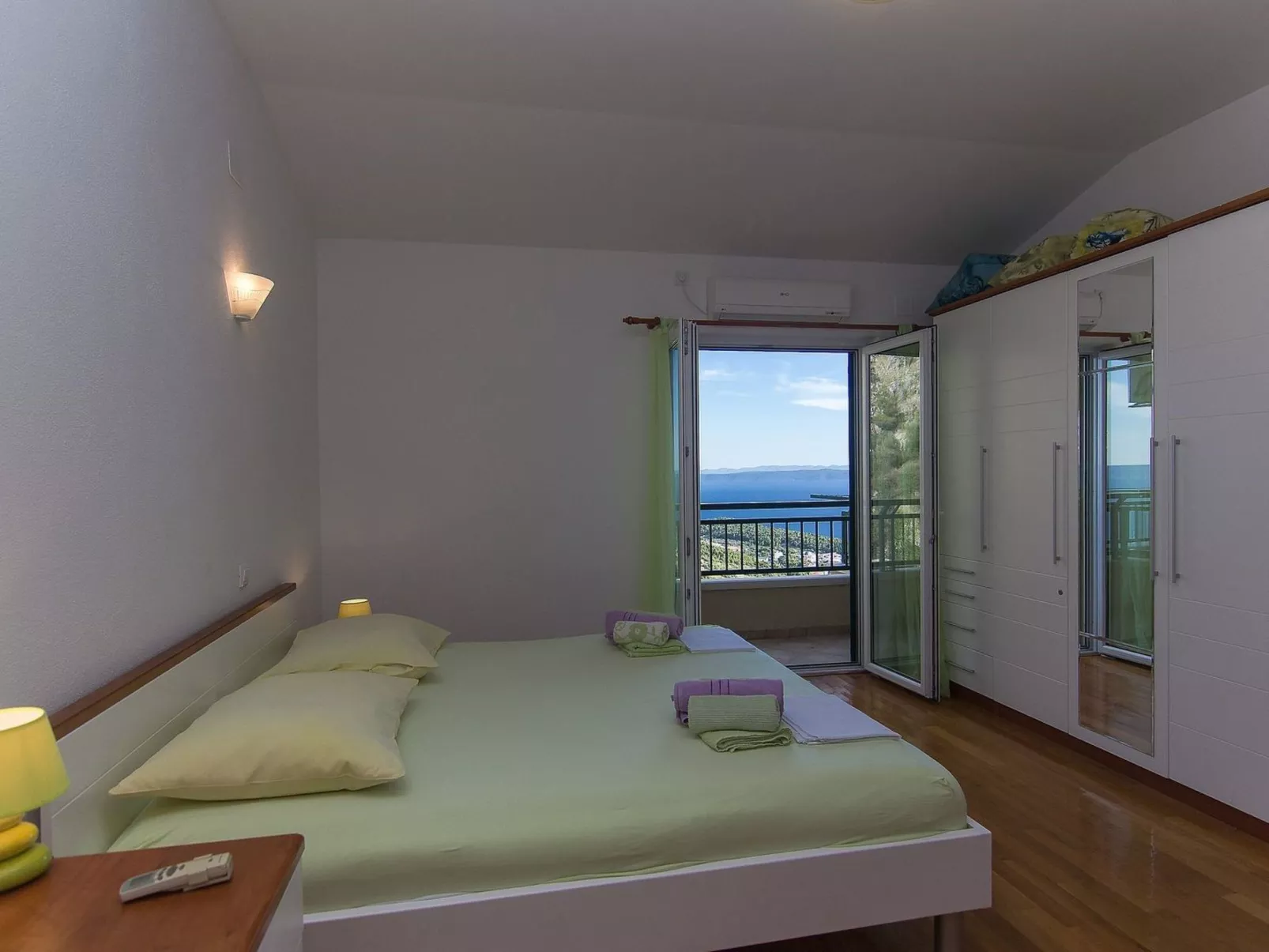 Villa Makar - Image-tags.info