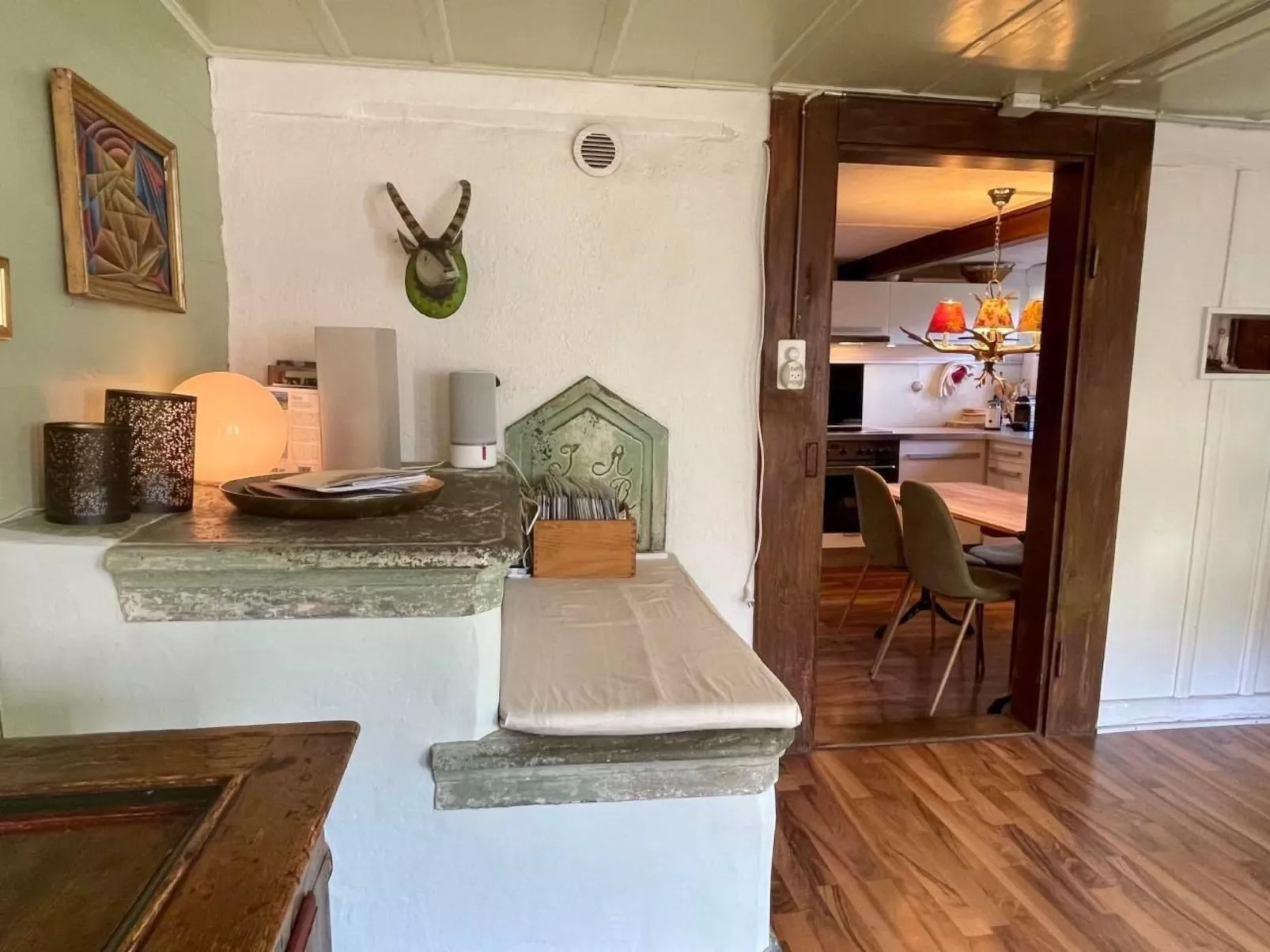 Chalet-Hausteil mit Garten im Dorfkern - Binnen