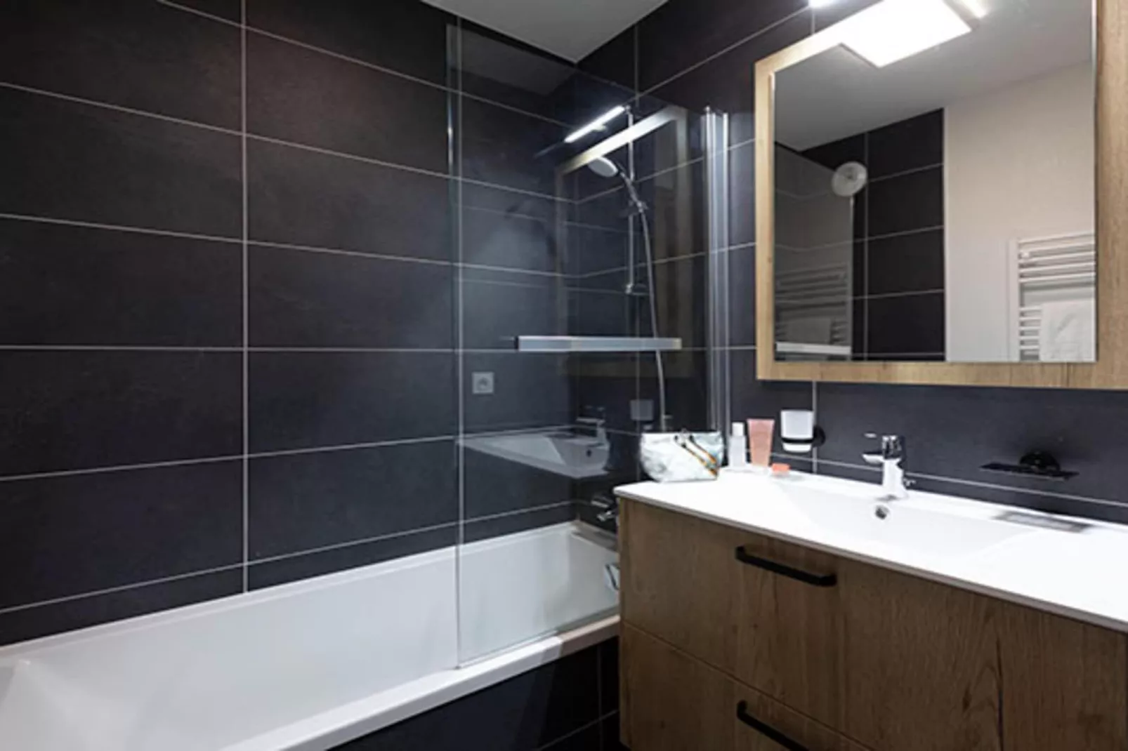 LES DEUX ALPES Neige et Soleil -A26B - Badkamer